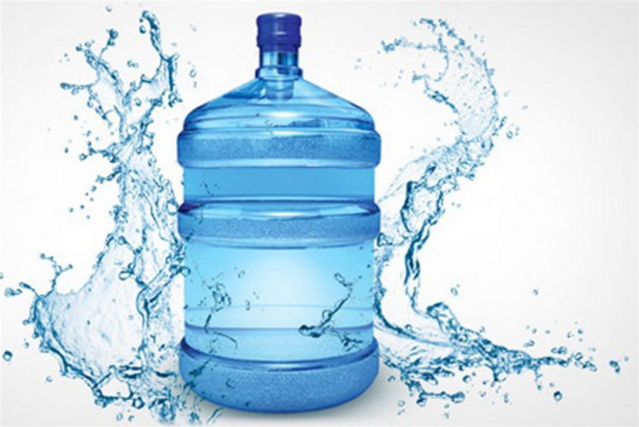 Доставка воды в 19 литровых бутылках. Бутилированная вода. Вода в бутылях. Вода питьевая бутилированная. Вода 19 литров.