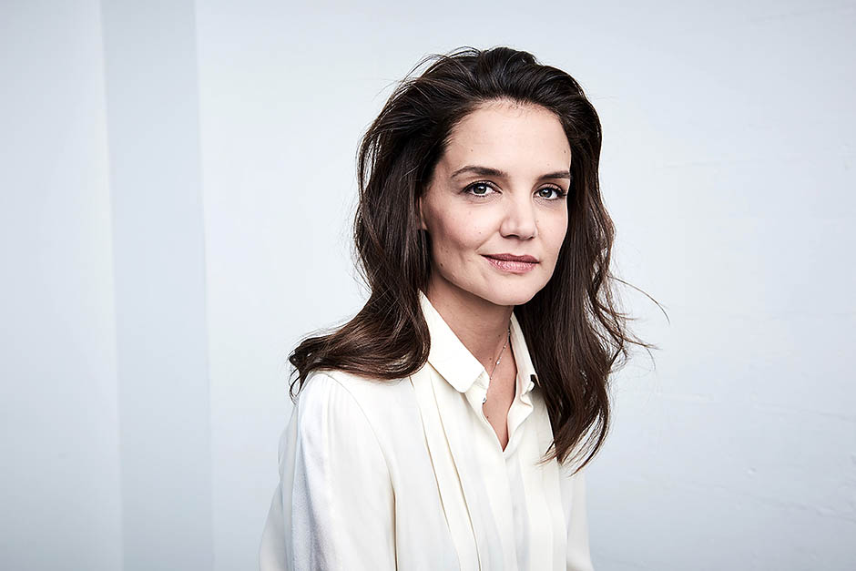 NEW YORK, NY - APRIL 16:  Actress and director Katie Holmes poses at the Tribeca Film Festival Getty Images Studio on April 16, 2016 in New York City.  (Photo by Larry Busacca/Getty Images for the 2016 Tribeca Film Festival )